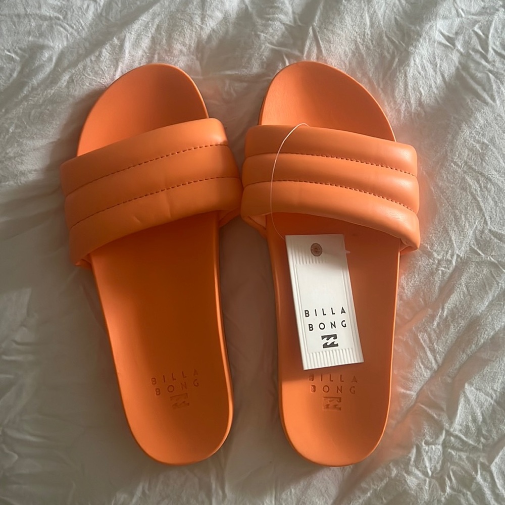 NWT billabong Playa vista slides